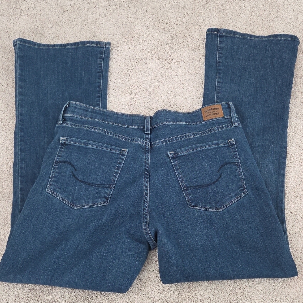 Classic Blue Levi Denim Jeans Bootcut